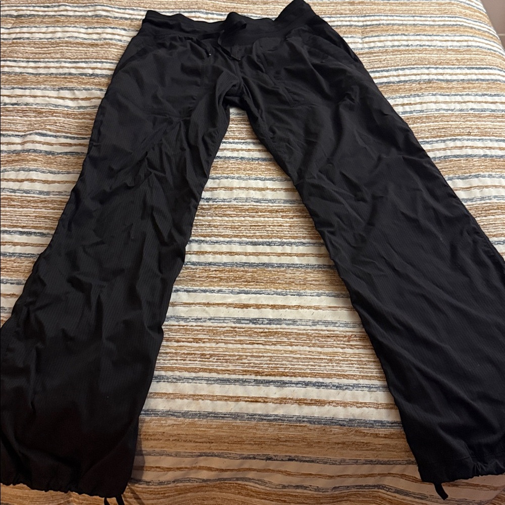 Lululemon unlined dance studio 30”